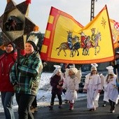 Na czele tysięcznego orszaku maszerowali najmłodsi kolędnicy