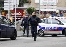 Strzelanina pod Paryżem, nie żyje policjantka