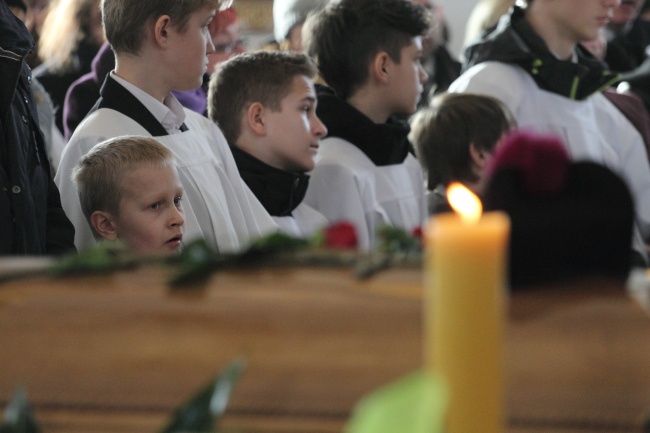 Jaworzanie pożegnali ks. Tracza