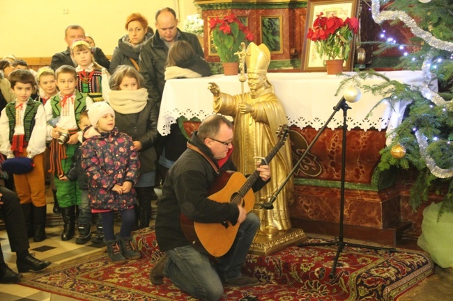 Gmina folklorem i tradycją stoi