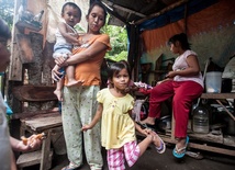 W slumsach Manili