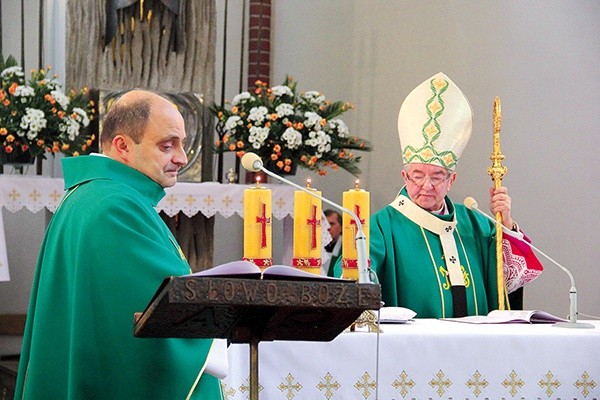 Abp Głódź mianował ks. Jacka Tabora nowym proboszczem parafii pw. św. Franciszka z Asyżu