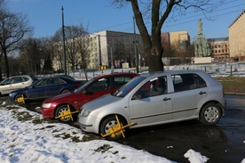 Blokują przy Błoniach