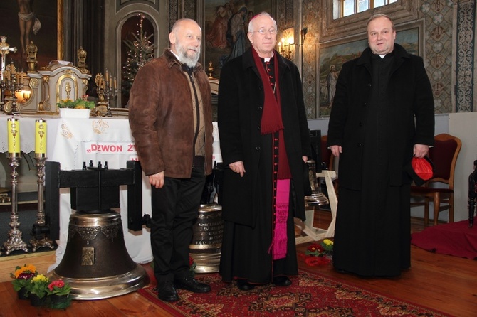 Poświęcenie dzwonów w Skułach