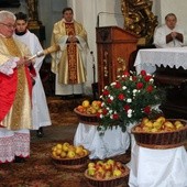 Jubileusz jabłkami pachnący