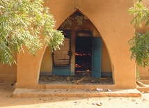 Spalony przez rozwścieczonych muzułmanów katolicki kościół w Zinder – drugim co do wielkości mieście Nigru