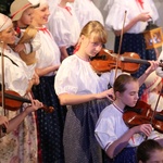 Zespół Teatralny Parafii św. Elżbiety na scenie