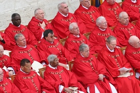 Watykan: rozpoczął się konsystorz