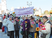  Każdego roku członkinie tarnobrzeskiego klubu uczestniczą w pielgrzymce amazonek na Jasną Górę