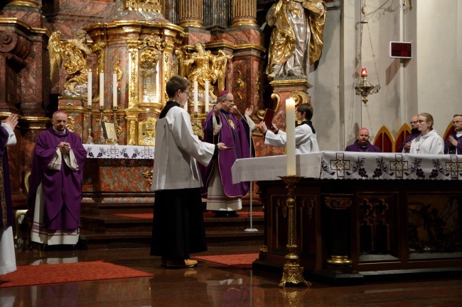 Liturgia stacyjna w Środę Popielcową