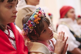  Na stronie możesz podzielić się ważnymi wydarzeniami z życia twojej rodziny, parafii, miejscowości