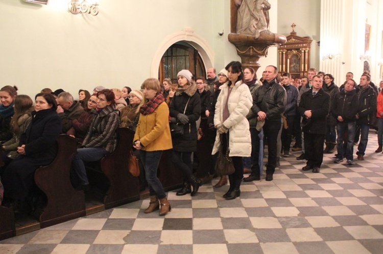 Krzyż ŚDM i ikona Matki Bożej w Cieszynie