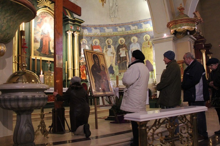 Krzyż ŚDM ikona Matki Bożej w Ustroniu