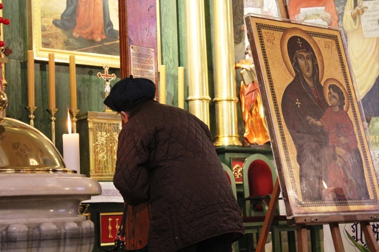 Krzyż ŚDM ikona Matki Bożej w Ustroniu