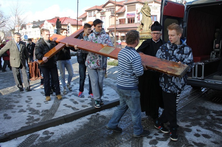 Krzyż ŚDM ikona Matki Bożej w Ustroniu