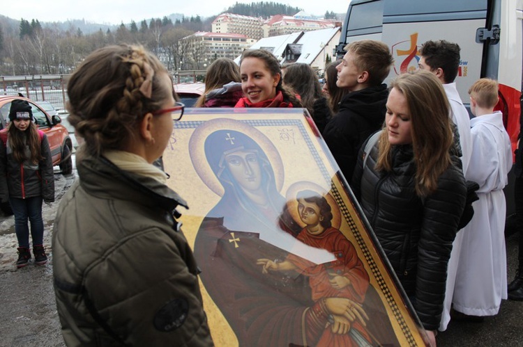 Krzyż ŚDM i ikona Matki Bożej w Wiśle