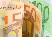 Europa daje się zwodzić kultowi pieniądza