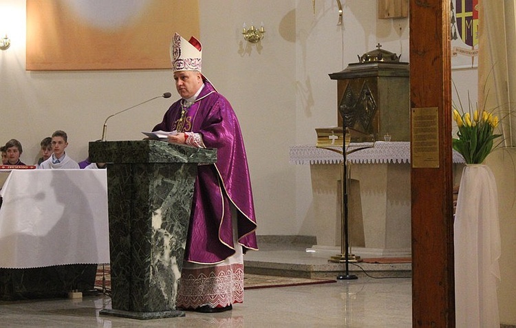 Krzyż i ikona Matki Bożej w Szczyrku