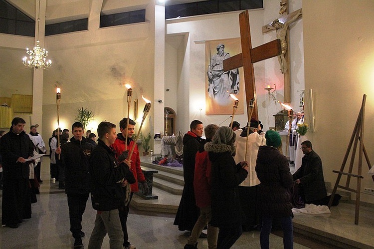 Krzyż i ikona Matki Bożej w Szczyrku