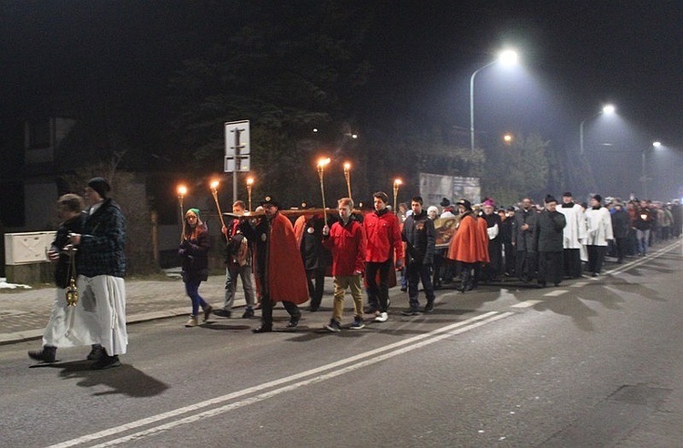 Krzyż i ikona Matki Bożej w Szczyrku