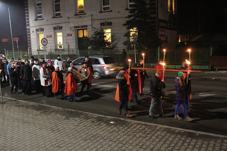 Krzyż i ikona Matki Bożej w Szczyrku