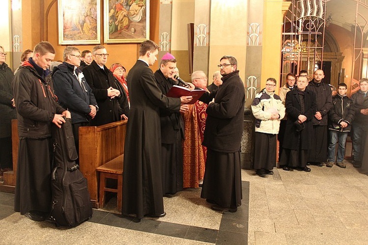 Krzyż i ikona Matki Bożej w Bielsku-Białej - cz. 1