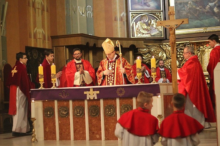 Krzyż i ikona Matki Bożej w Bielsku-Białej - cz. 1