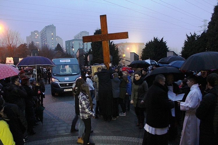 Krzyż i ikona Matki Bożej w Bielsku-Białej - cz. 1