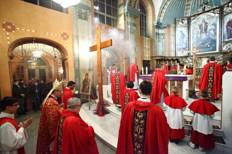 Krzyż i ikona Matki Bożej w Bielsku-Białej - cz. 2