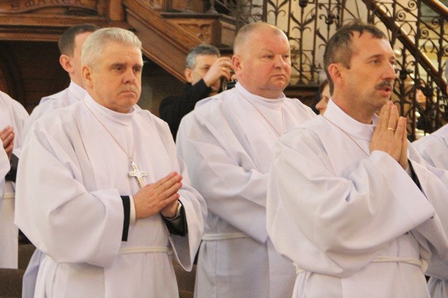 Mamy nowych nadzwyczajnych szafarzy Komunii świętej