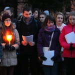 Studenci za krzyżem