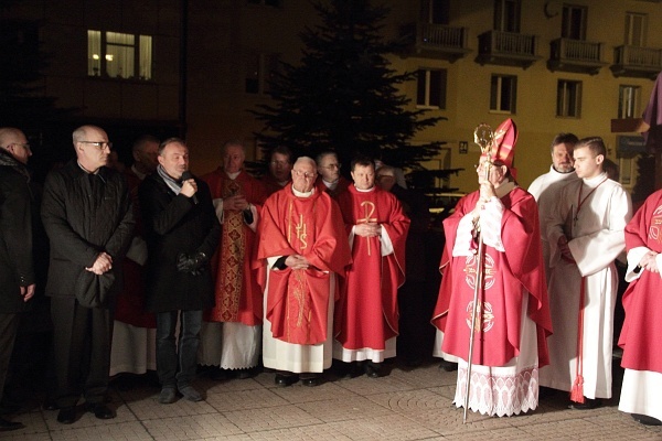 Nowy nagrobek ks. Hilarego Jastaka