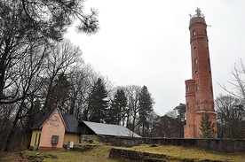 Tak teren wokół wieży widokowej wygląda dzisiaj