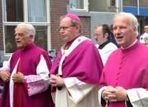 Holenderski kardynał nalega ws. kościelnego dokumentu o gender