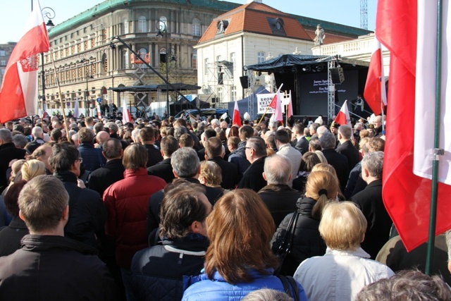 Piąta rocznica katastrofy smoleńskiej na Krakowskim Przedmieściu