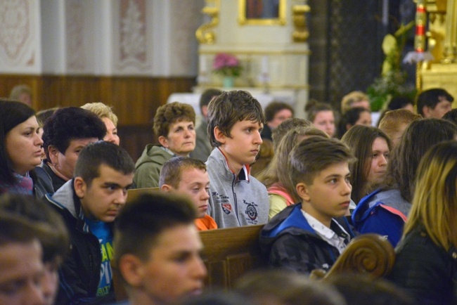 Peregrynacja symboli ŚDM w Szydłowcu i Opocznie