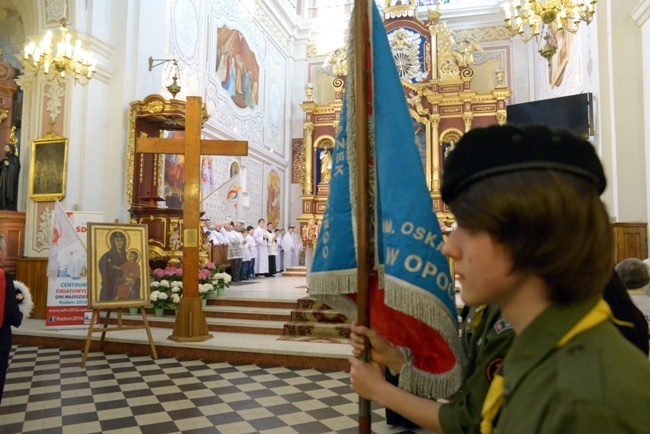 Peregrynacja symboli ŚDM w Szydłowcu i Opocznie