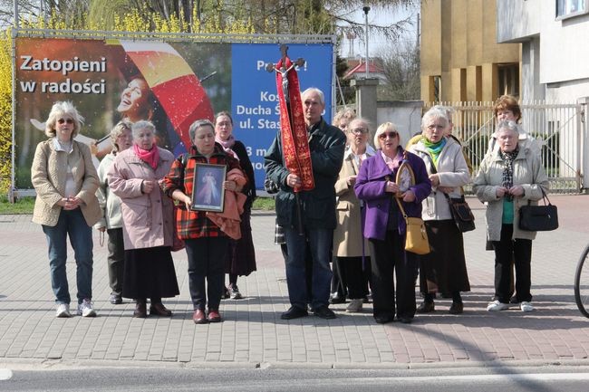 Wytrwali pątnicy Matki Bożej