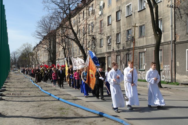 Krzyż w parafii franciszkańskiej w Gliwicach