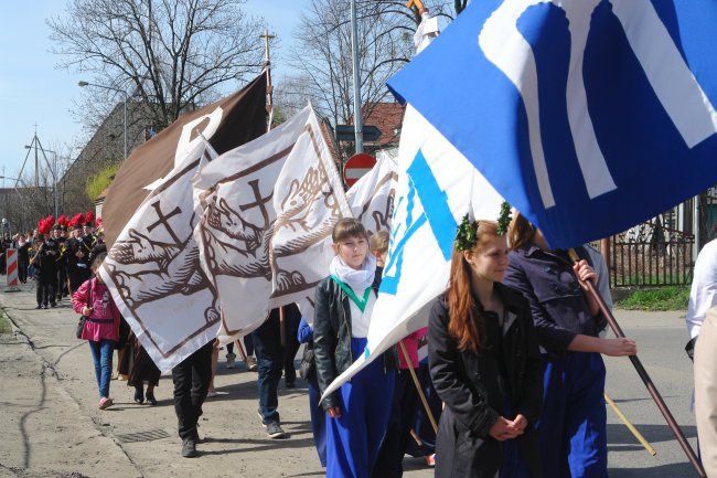 Krzyż w parafii franciszkańskiej w Gliwicach