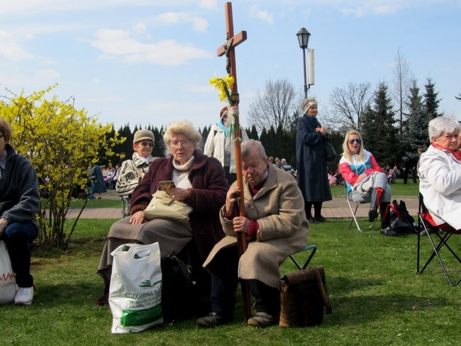 Pielgrzymi zakochani w Jezusie Miłosiernym 