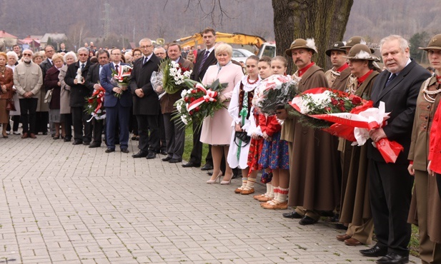 Katyński orzeł w Porąbce