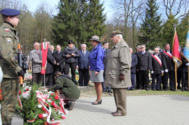 Obchody 75. rocznicy zbrodni katyńskiej w Głogowcu