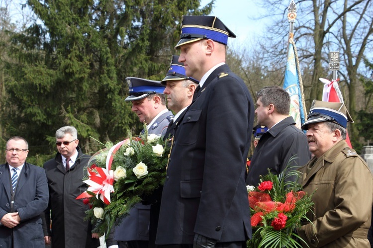 Obchody 75. rocznicy zbrodni katyńskiej w Głogowcu