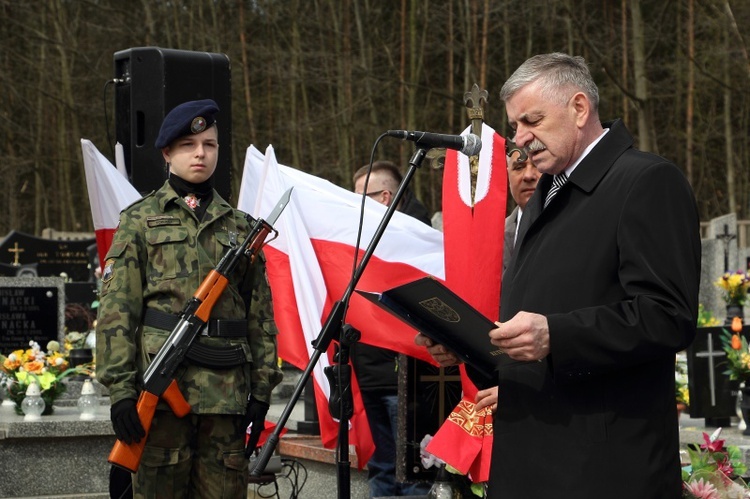 Obchody 75. rocznicy zbrodni katyńskiej w Głogowcu