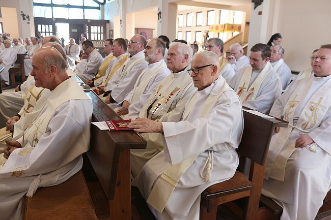 Kapłańskie Emaus w Winowie