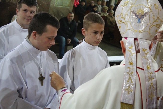 Ustanowienie lektorów i ceremoniarzy