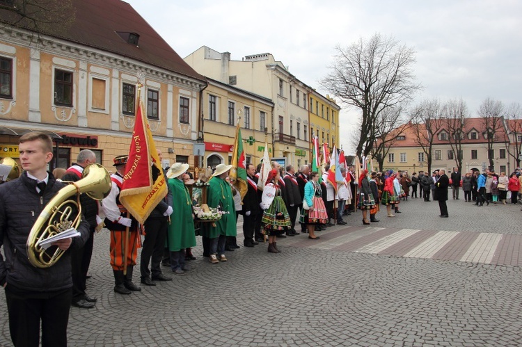 Poświęcenie sztandaru pszczelarzy