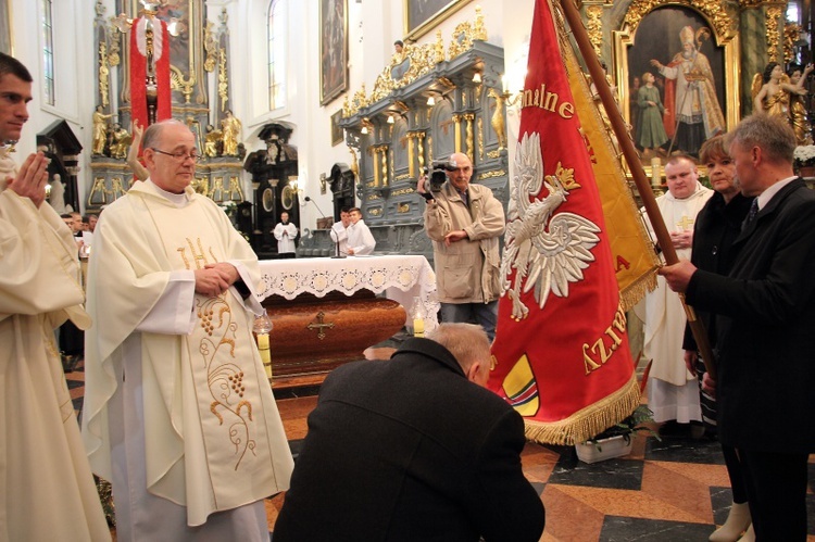 Poświęcenie sztandaru pszczelarzy