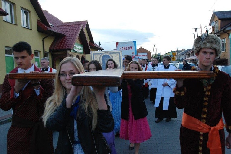 Peregrynacja symboli ŚDM w Osieku
